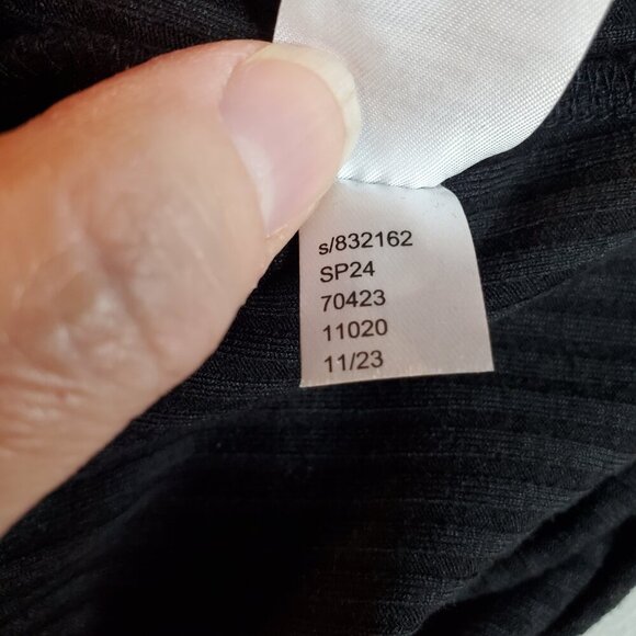 NWT ANN TAYLOR SZ XXS Black Knit Mock-neck Ribbed Shell Top - Picture 9 of 10